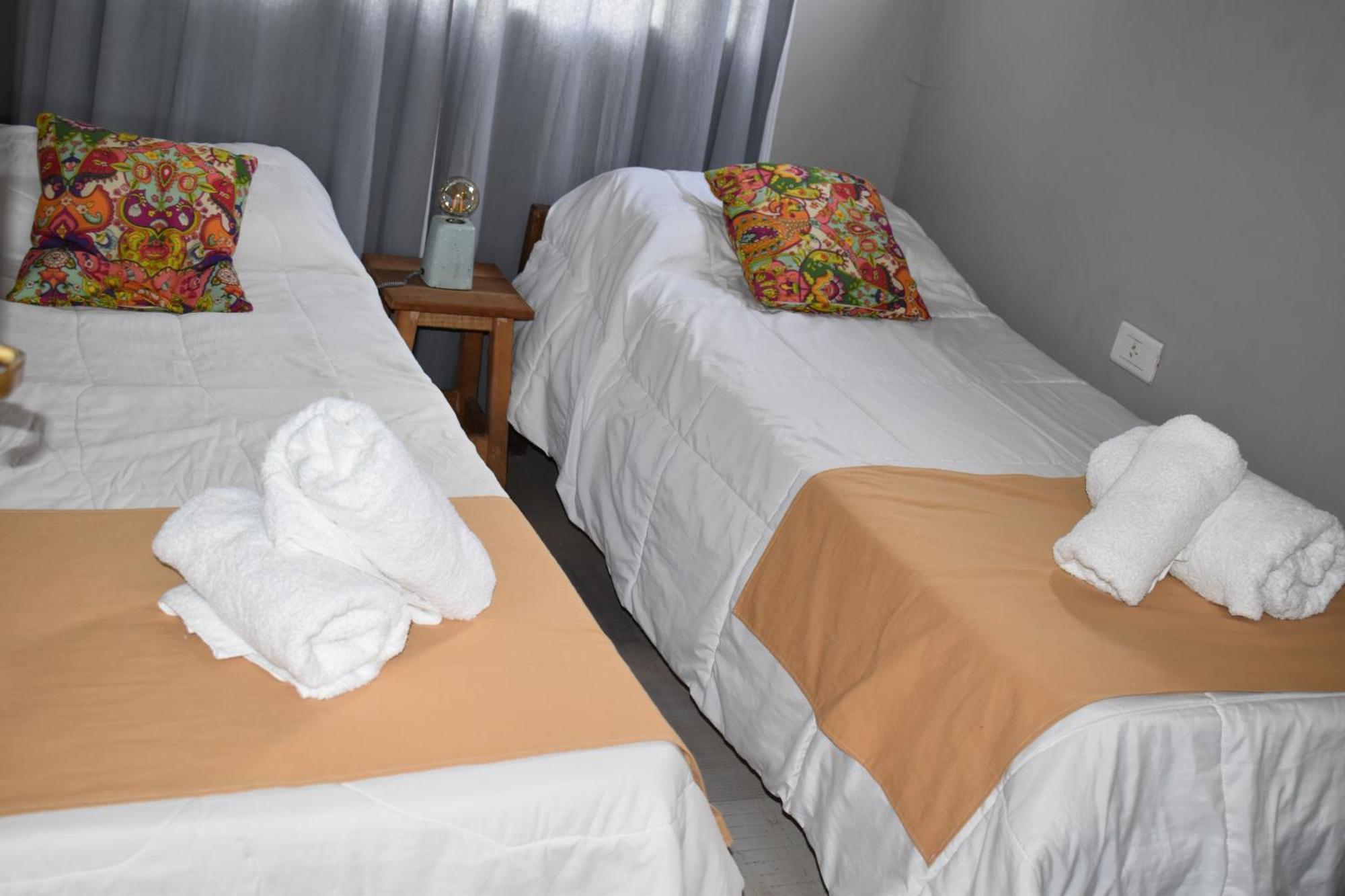 Hotel Cabanas Aparts Tierra De Glaciares El Calafate Esterno foto