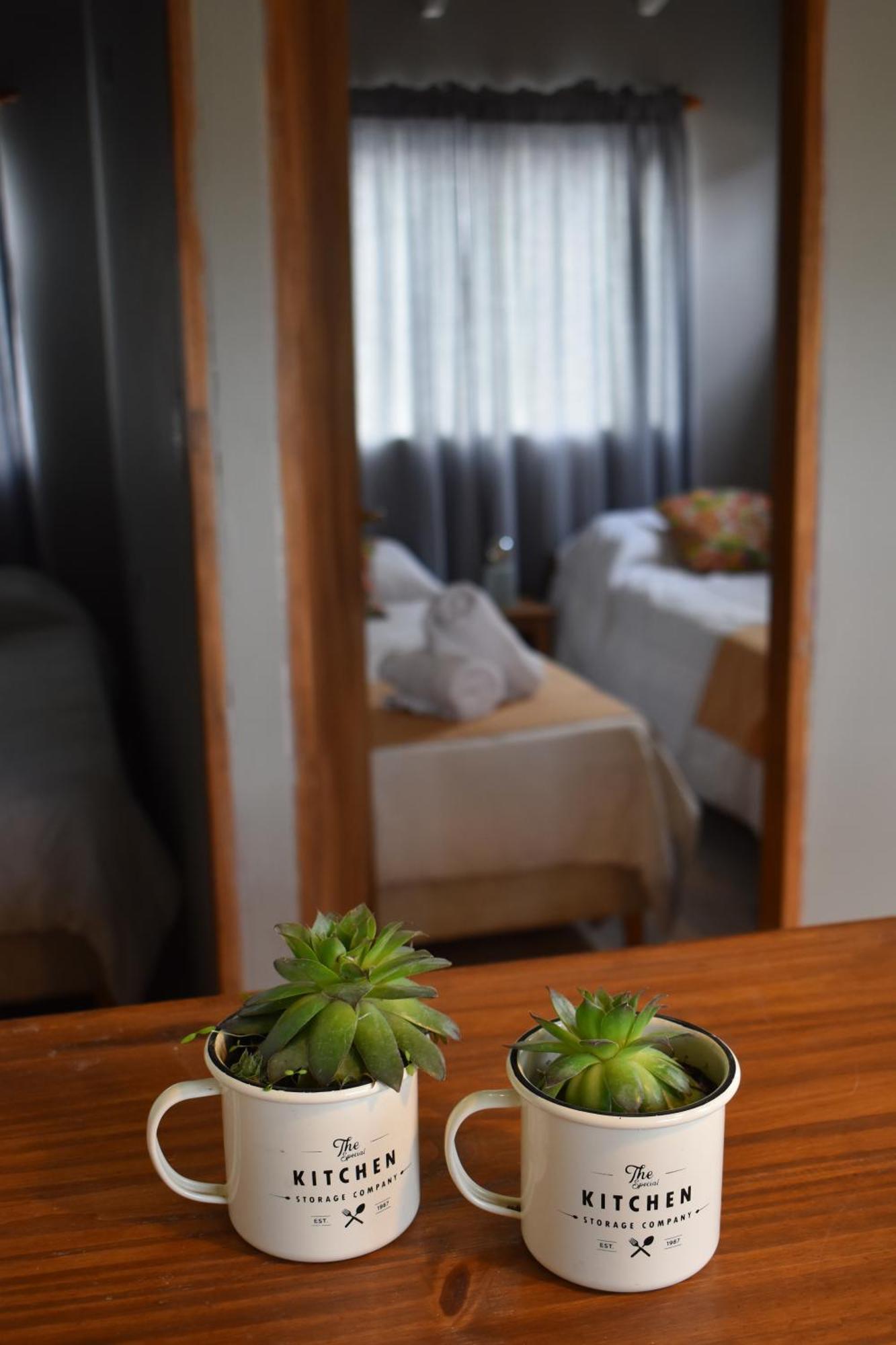 Hotel Cabanas Aparts Tierra De Glaciares El Calafate Esterno foto
